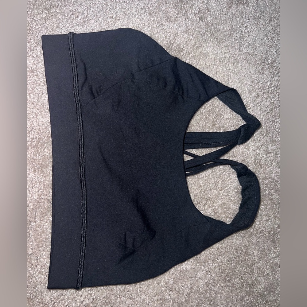 Lululemon black energy bra